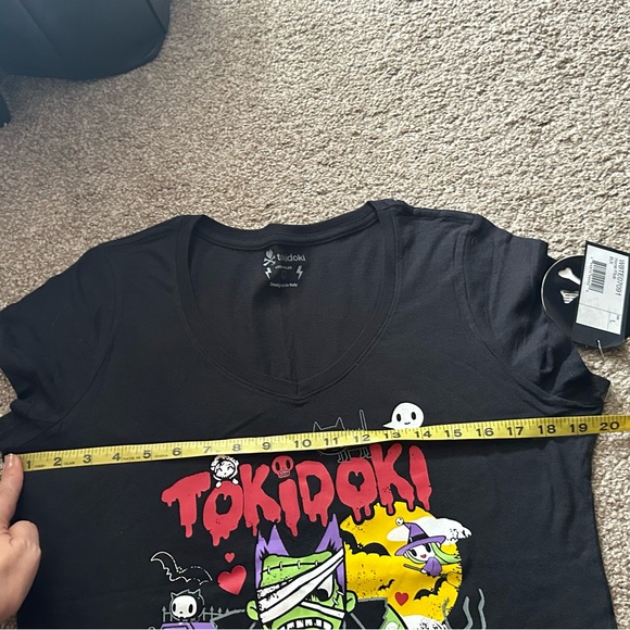 Lot of 4 Spooky Goth Kawaii Ladies T-Shirts by Tokidoki size Large - Picture 11 of 12